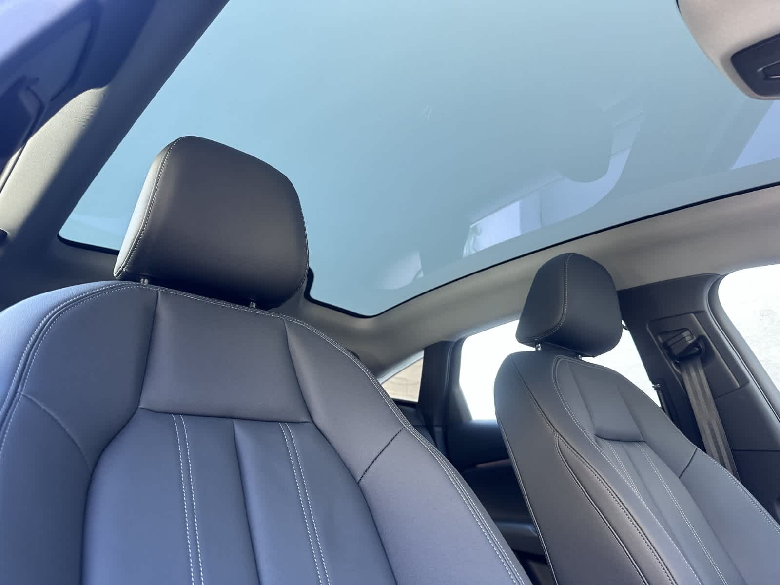 Thumbnail: 2025 Audi e-tron - 16