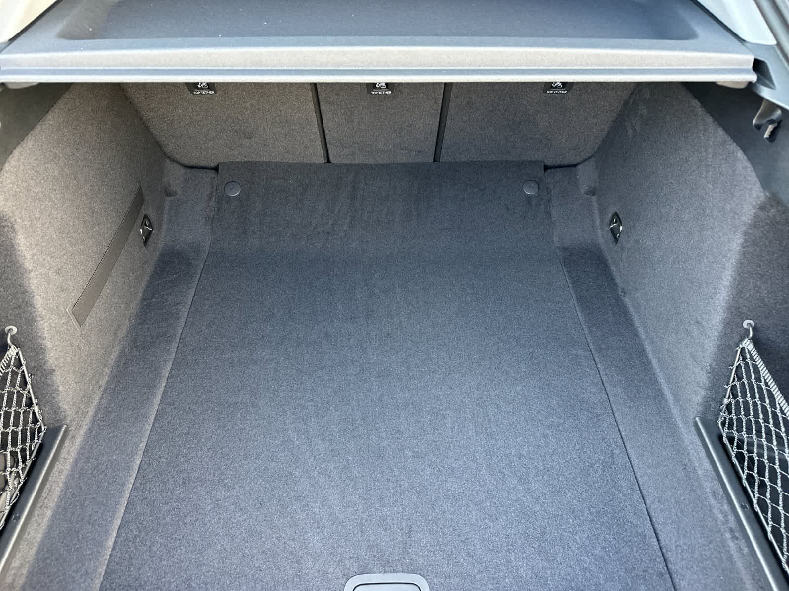 Thumbnail: 2025 Audi e-tron - 4