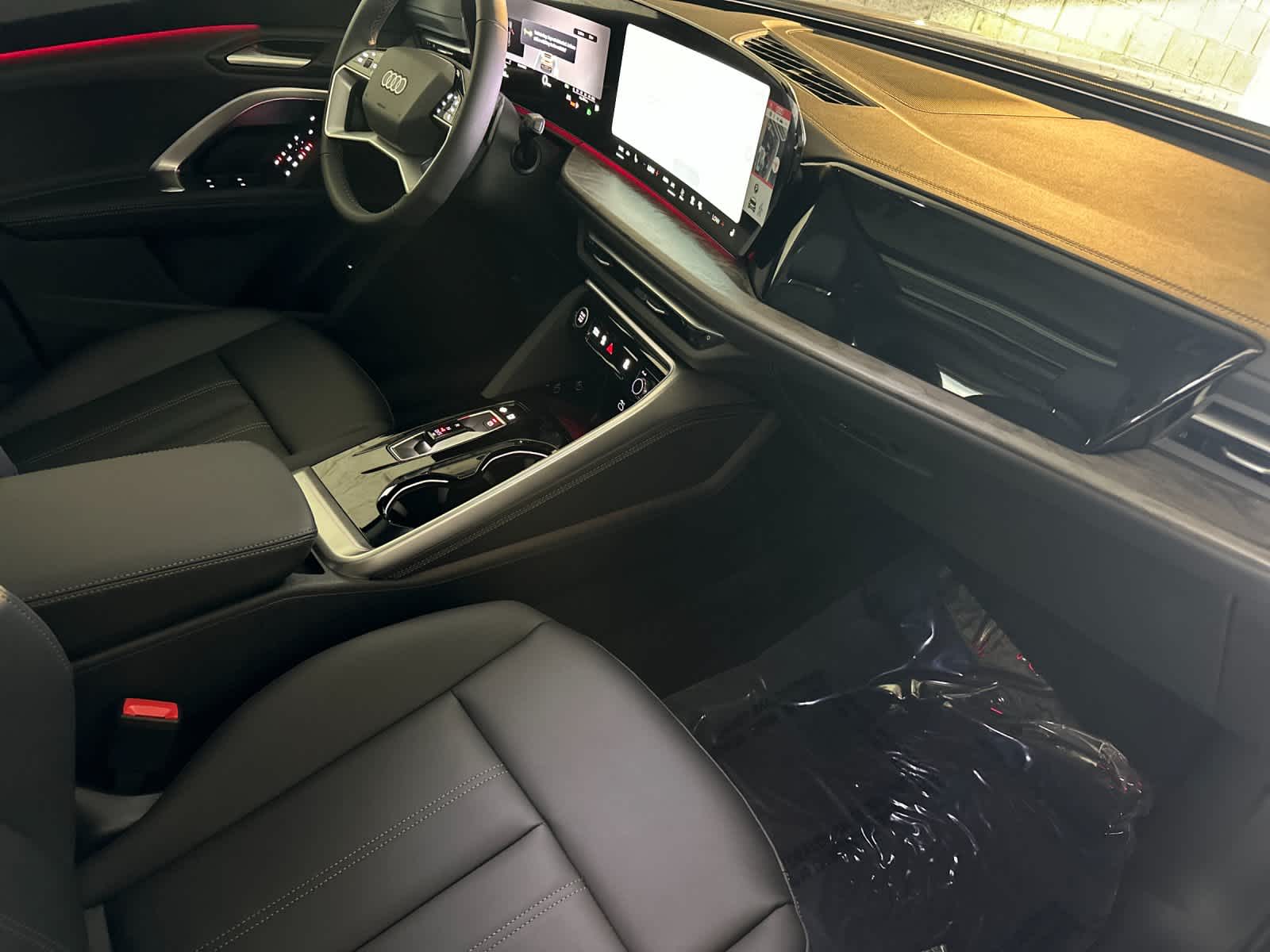 Thumbnail: 2026 Audi Q5 - 16