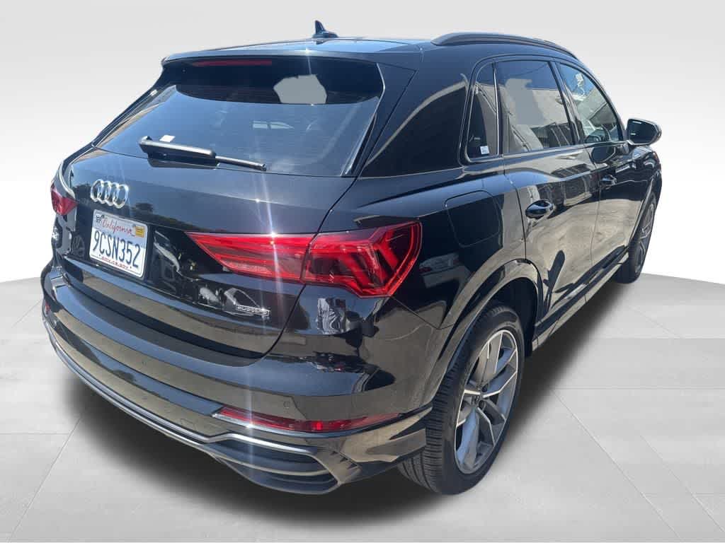 Thumbnail: 2022 Audi Q3 - 5