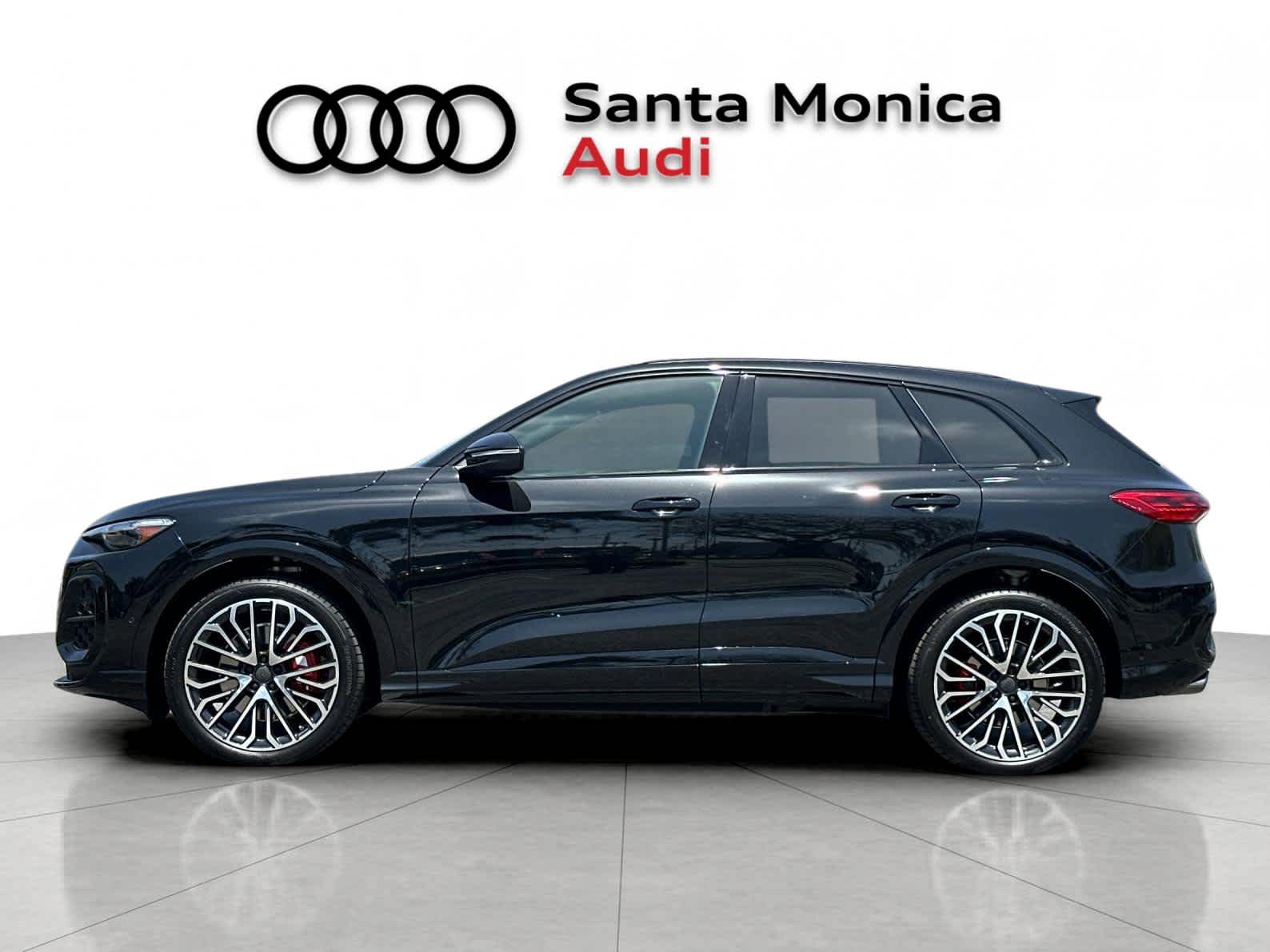 Thumbnail: 2026 Audi SQ5 - 5