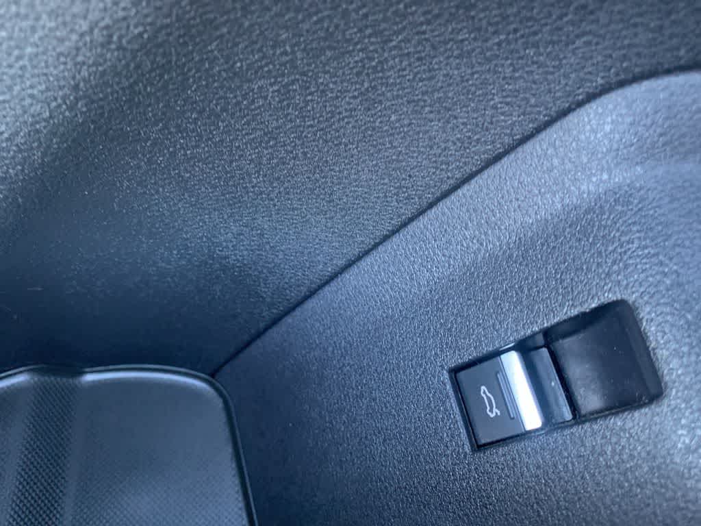 Thumbnail: 2024 Audi Q8 e-tron - 23