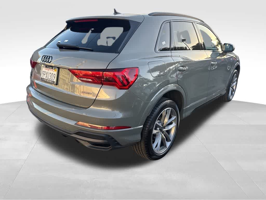 Thumbnail: 2024 Audi Q3 - 8