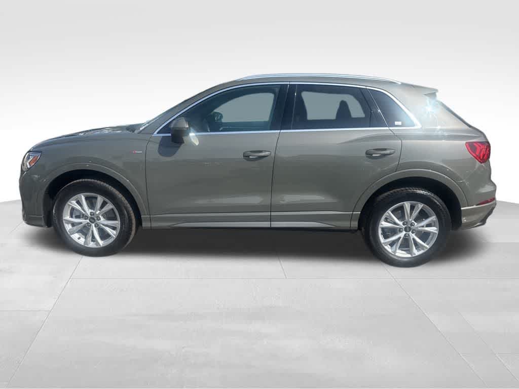 Thumbnail: 2022 Audi Q3 - 5