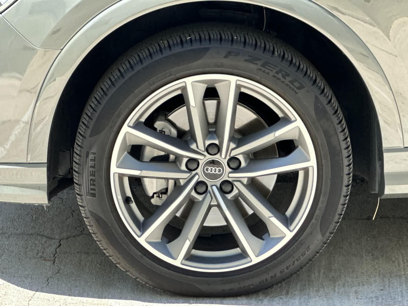 Thumbnail: 2023 Audi Q3 - 27