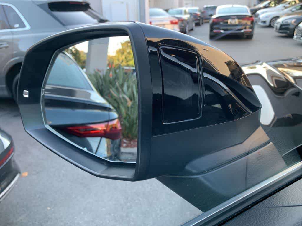 Thumbnail: 2024 Audi Q5 - 28