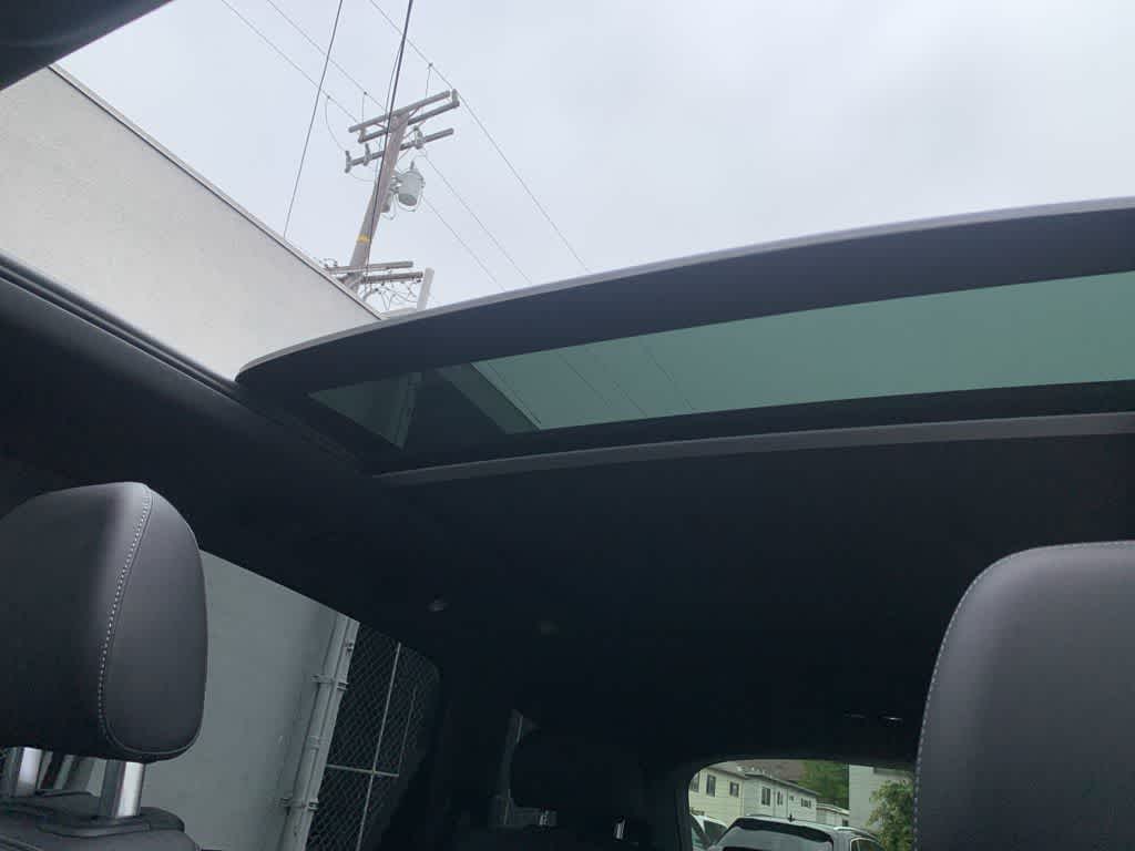 Thumbnail: 2025 Audi Q7 - 22