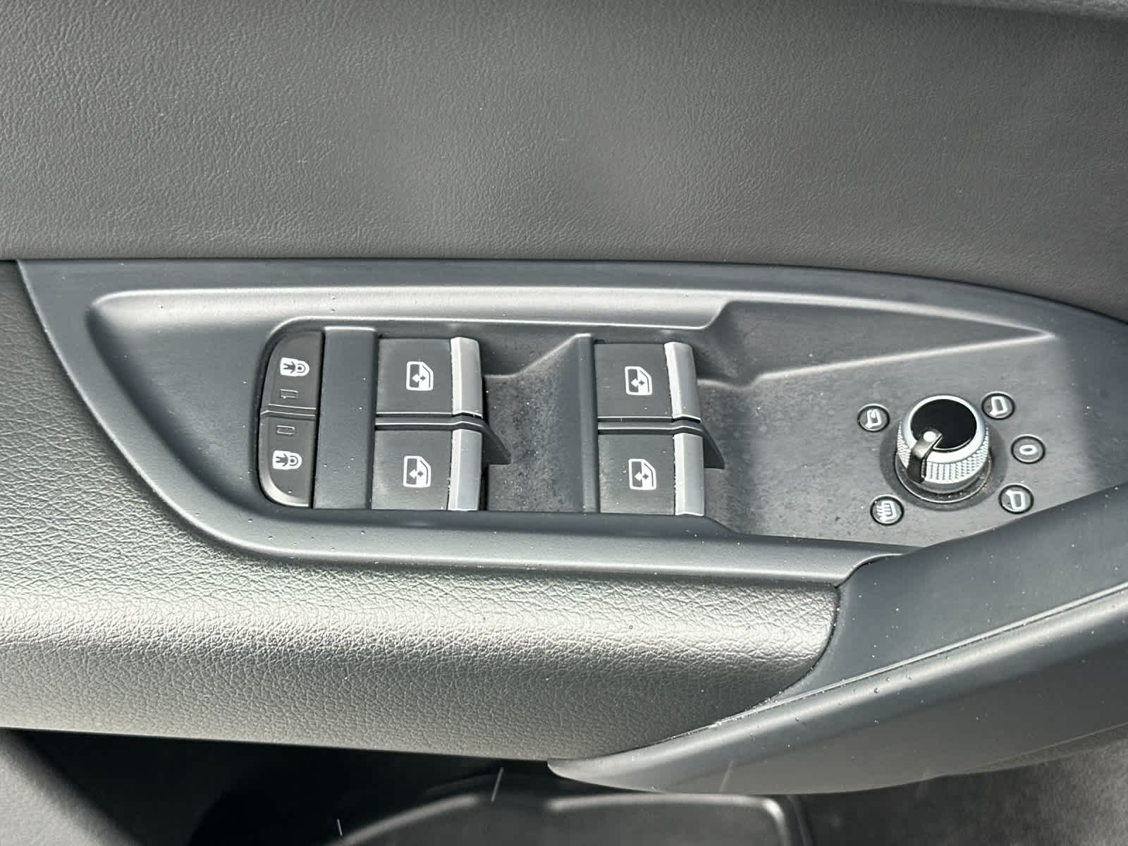 Thumbnail: 2022 Audi Q5 - 13