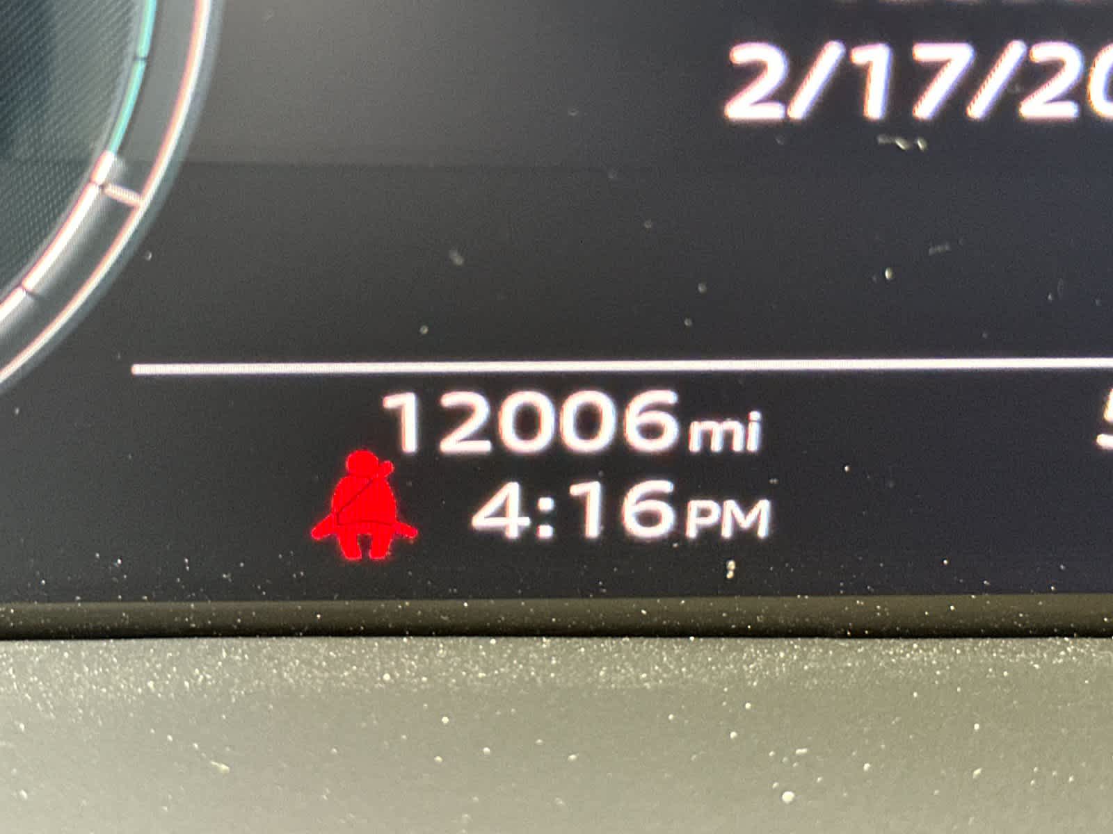 Thumbnail: 2024 Audi e-tron GT - 24