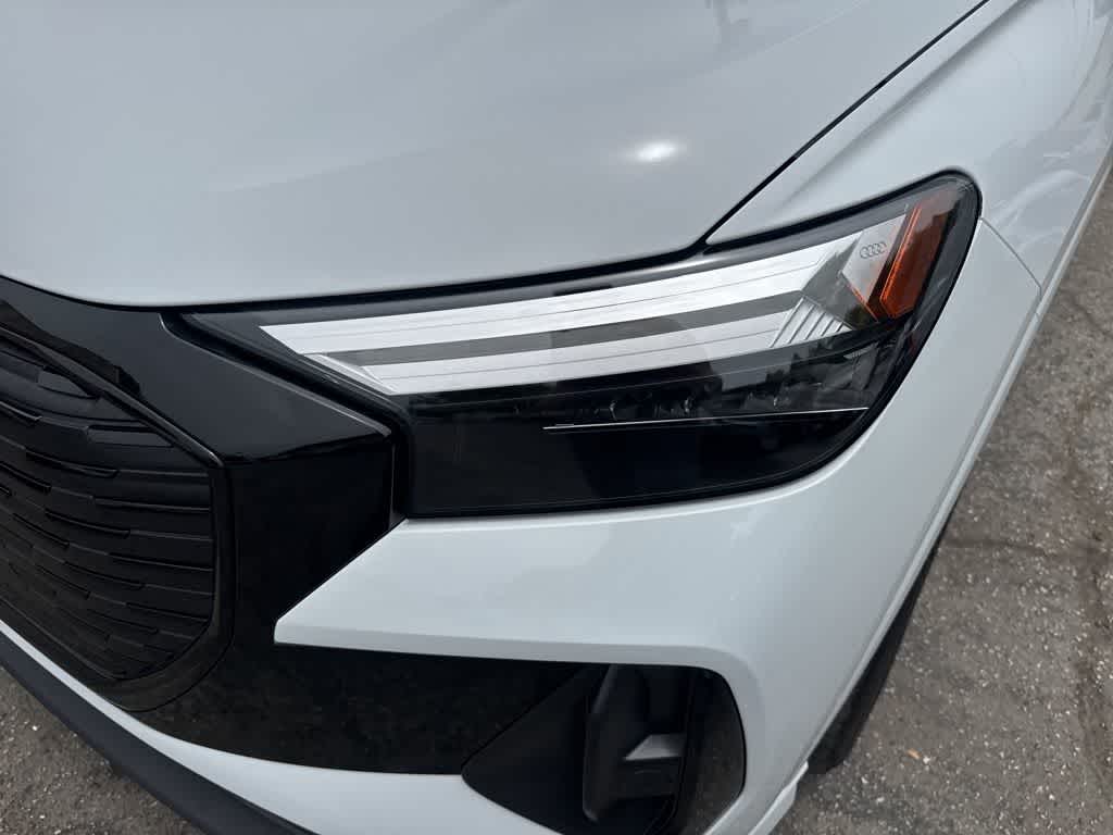 Thumbnail: 2024 Audi Q4 e-tron - 32