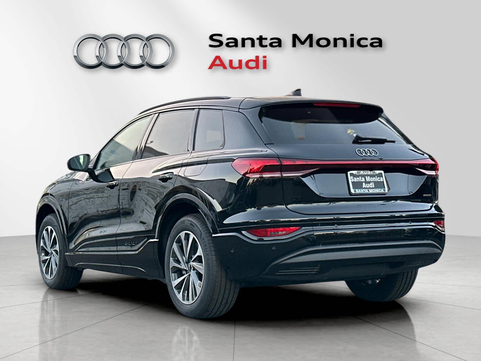 Thumbnail: 2025 Audi Q6 e-tron - 6