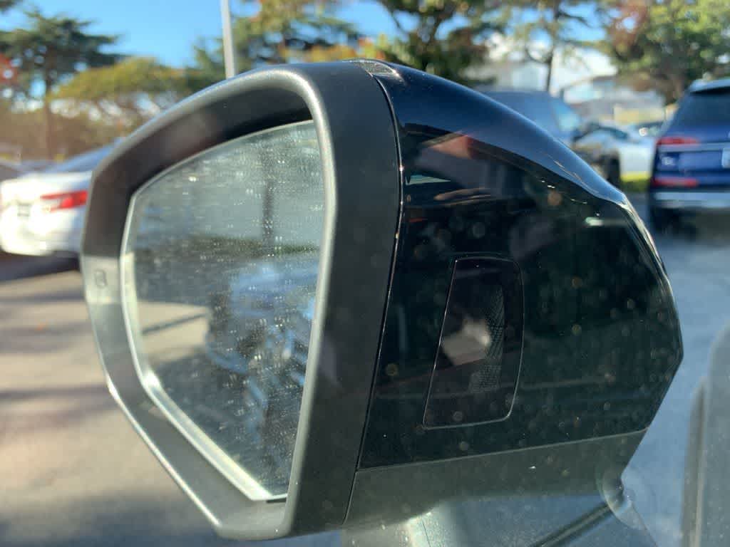 Thumbnail: 2025 Audi Q5 - 18