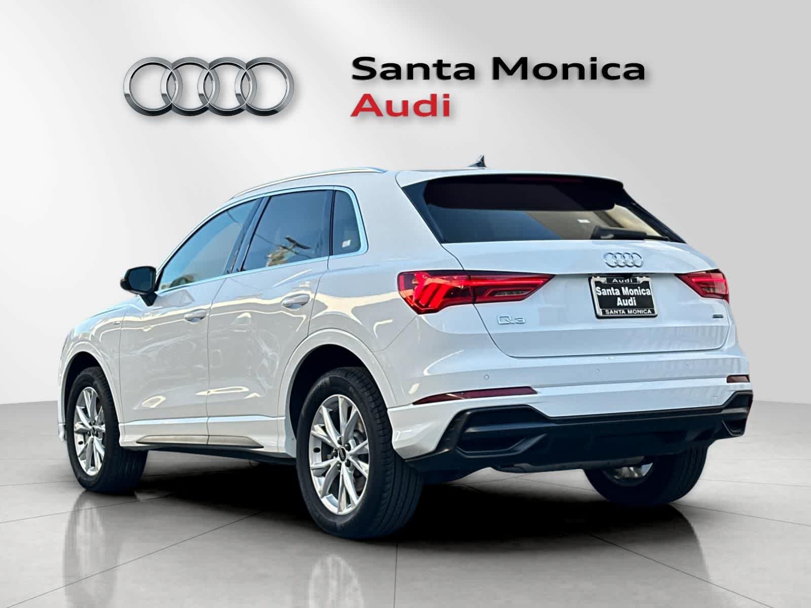 Thumbnail: 2022 Audi Q3 - 6