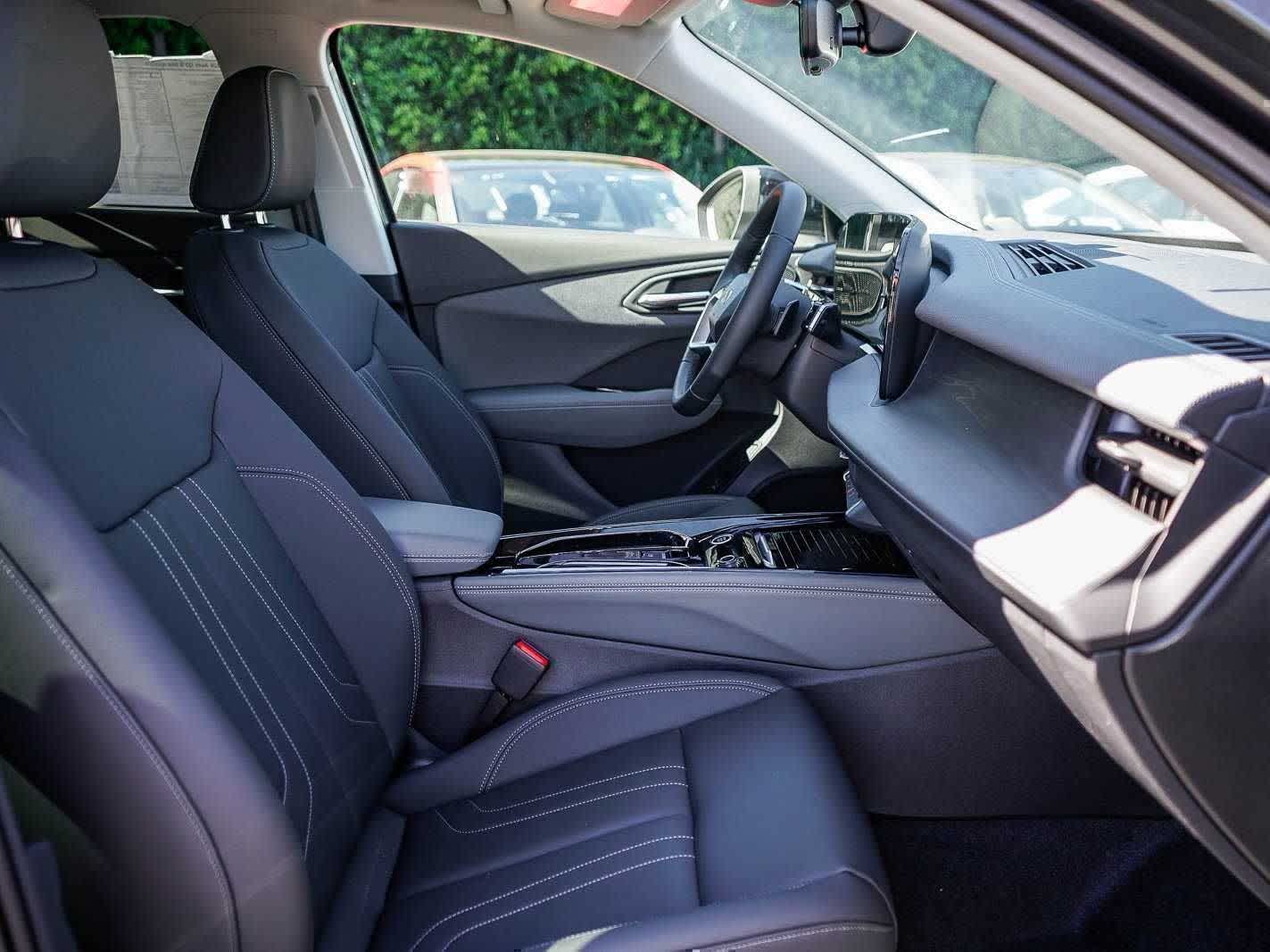 Thumbnail: 2026 Audi Q3 - 16