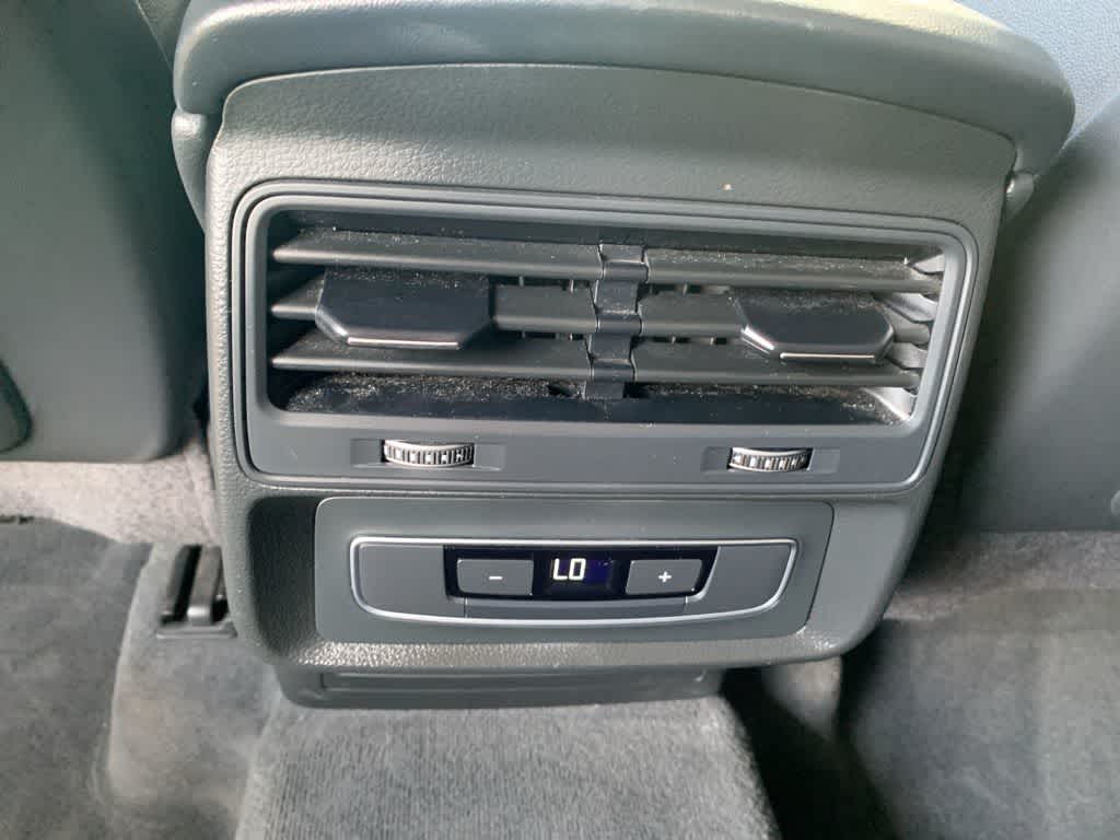 Thumbnail: 2022 Audi Q7 - 20