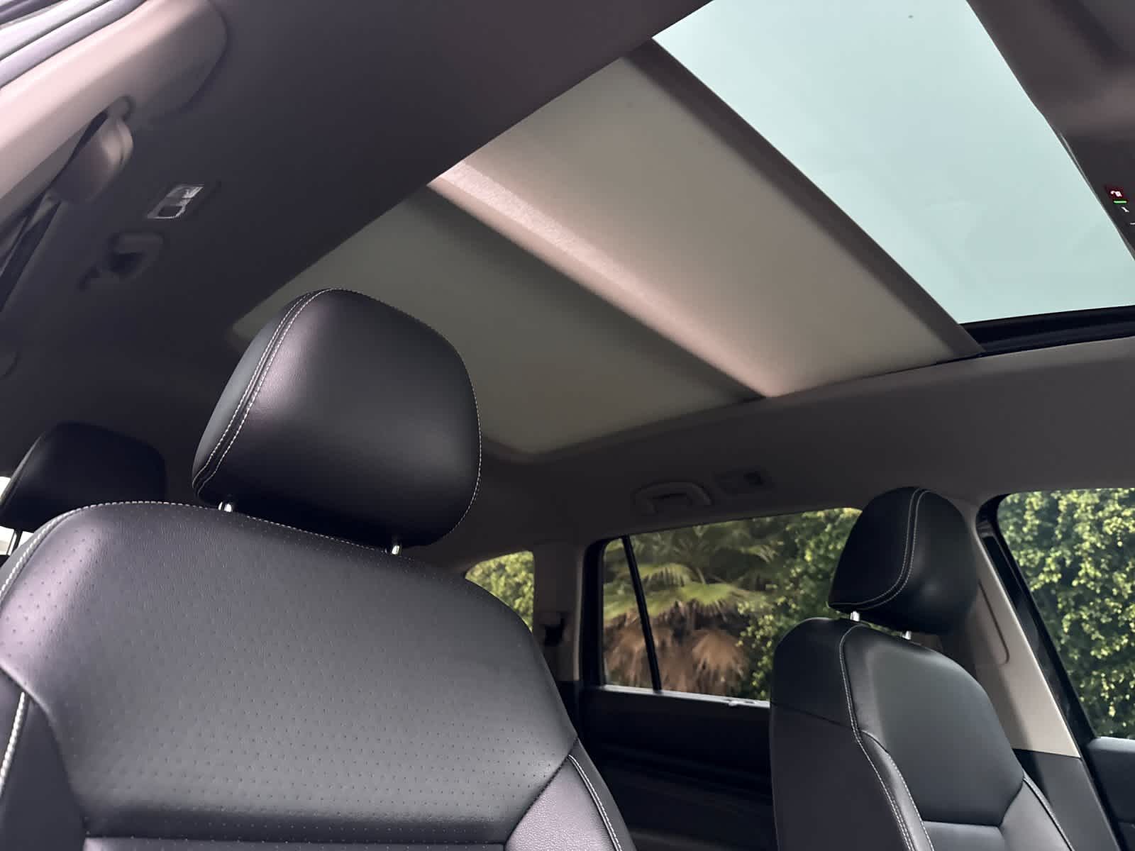 Thumbnail: 2022 Volkswagen Atlas - 18