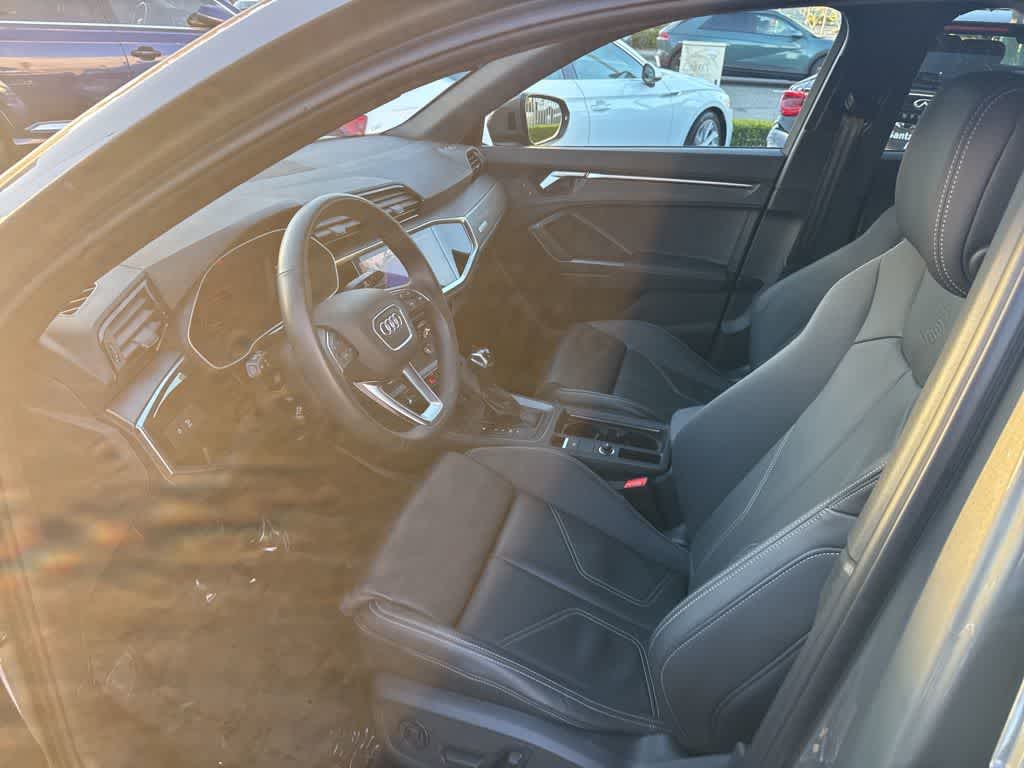 Thumbnail: 2024 Audi Q3 - 10