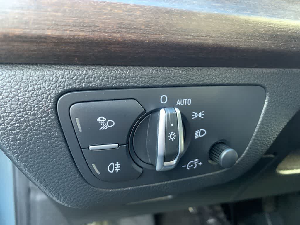 Thumbnail: 2023 Audi Q5 - 21