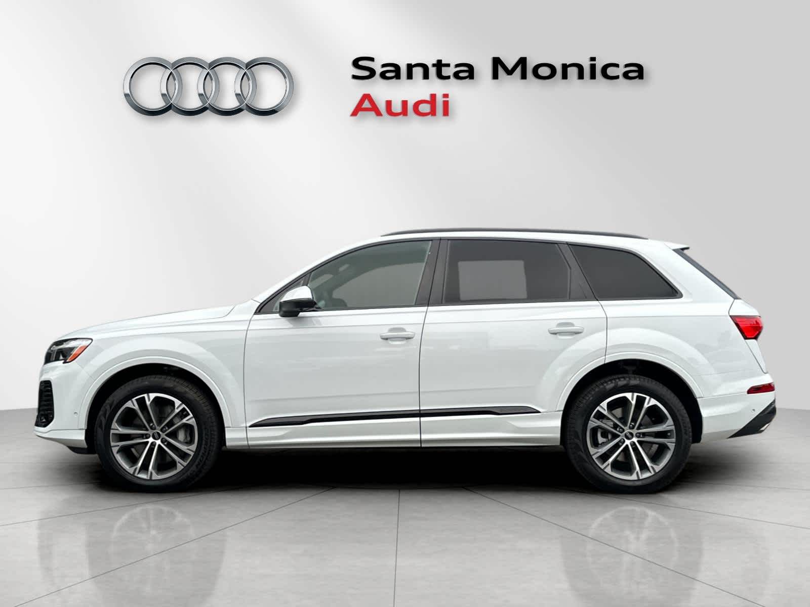 Thumbnail: 2026 Audi Q7 - 5