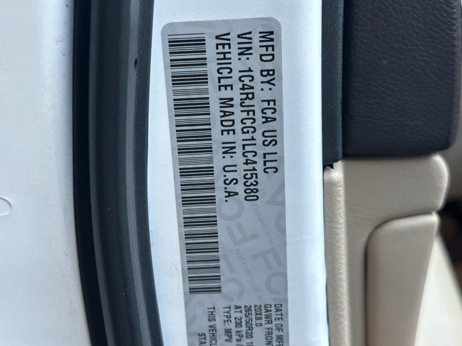 Thumbnail: 2020 Jeep Grand Cherokee - 29