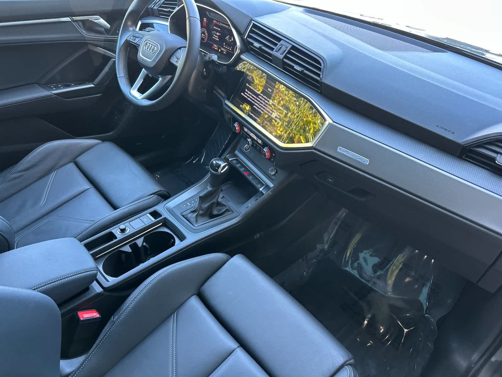 Thumbnail: 2023 Audi Q3 - 16