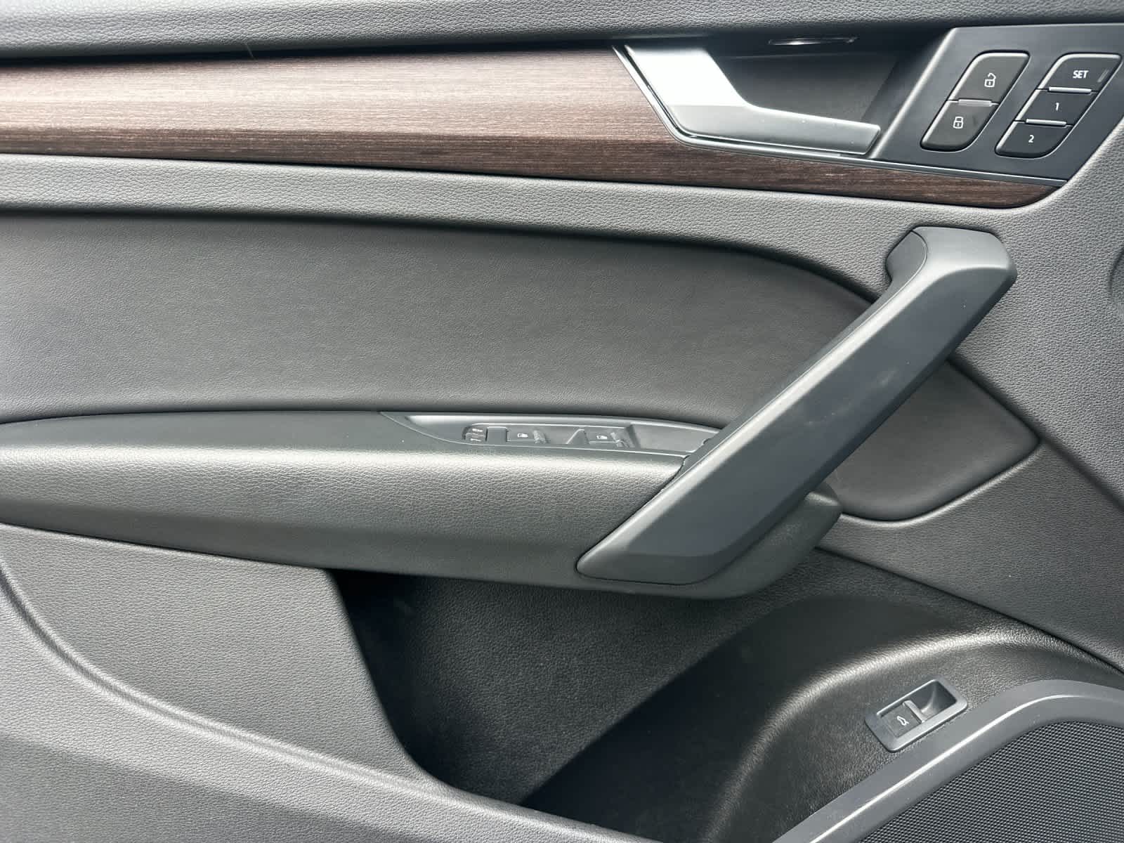 Thumbnail: 2022 Audi Q5 - 12