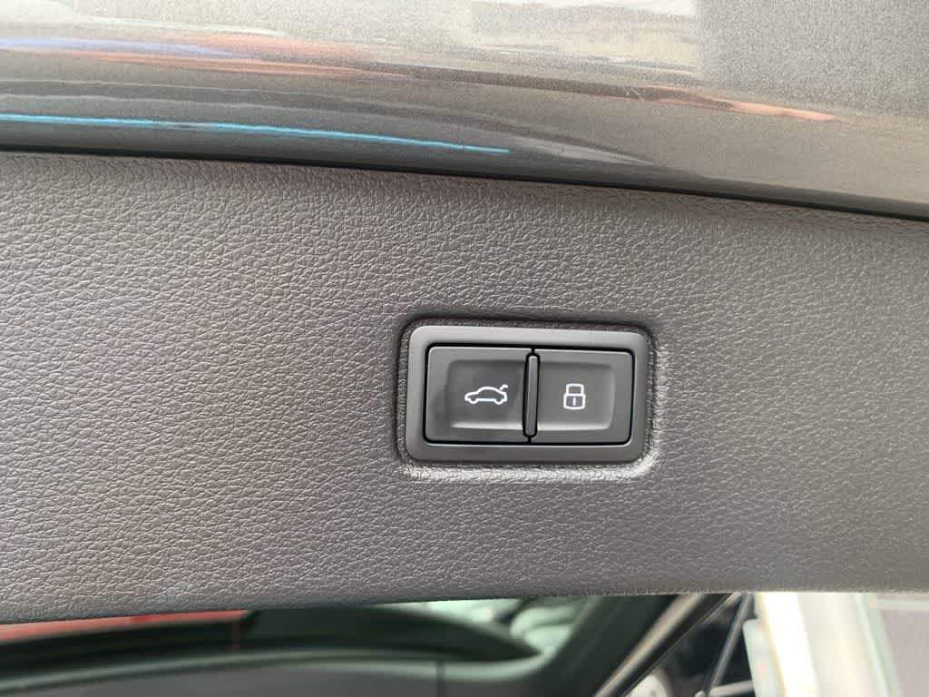 Thumbnail: 2025 Audi Q7 - 26