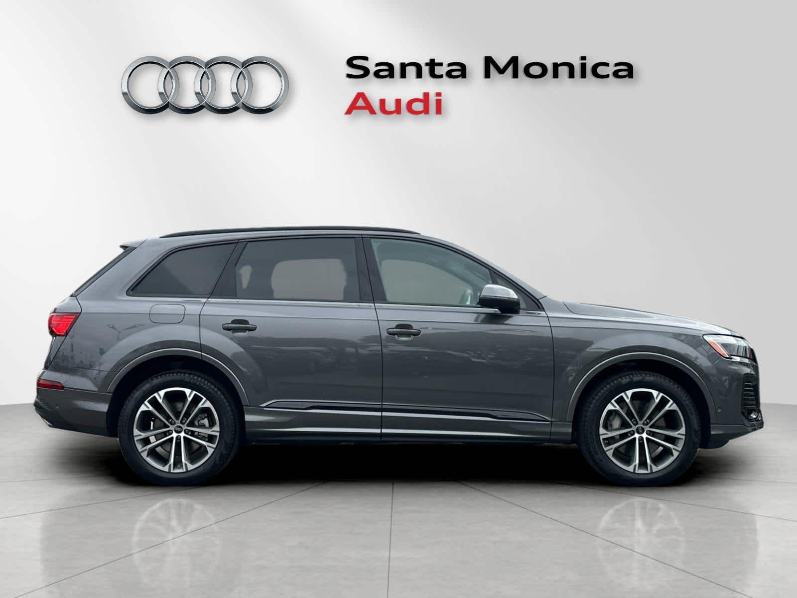 Thumbnail: 2026 Audi Q7 - 8