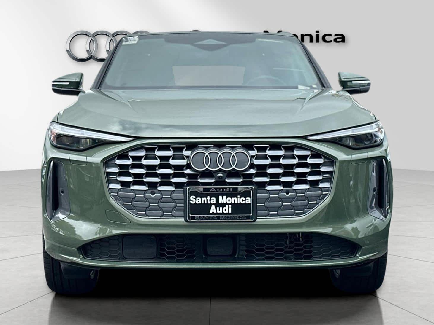 Thumbnail: 2025 Audi Q5 - 10