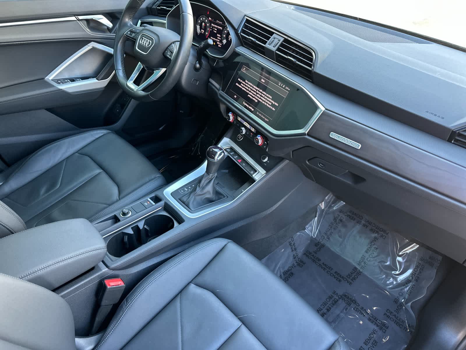 Thumbnail: 2024 Audi Q3 - 17