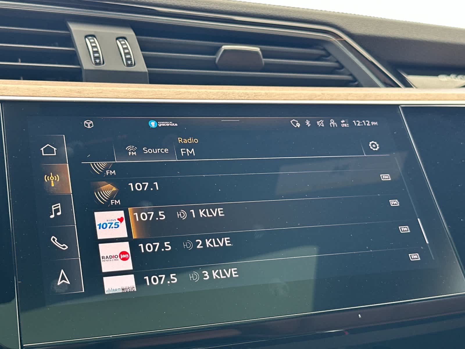 Thumbnail: 2024 Audi Q8 e-tron - 17