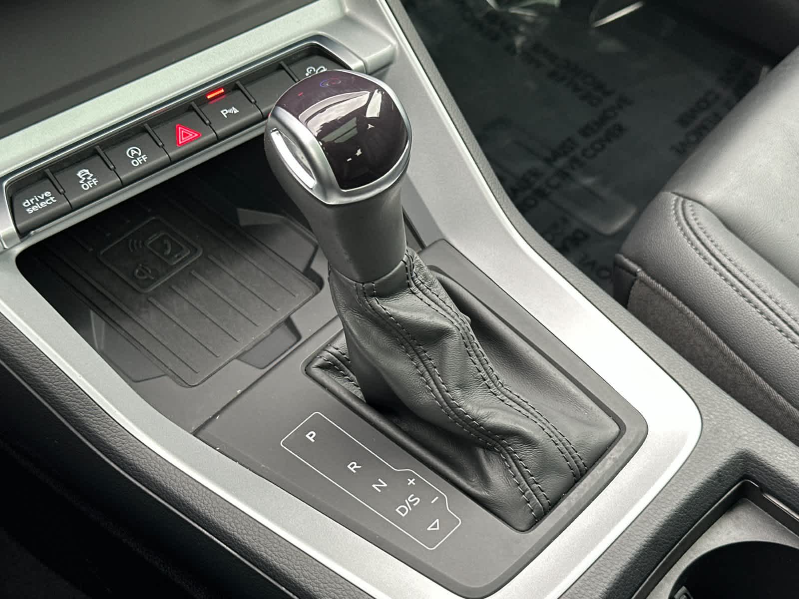 Thumbnail: 2023 Audi Q3 - 21