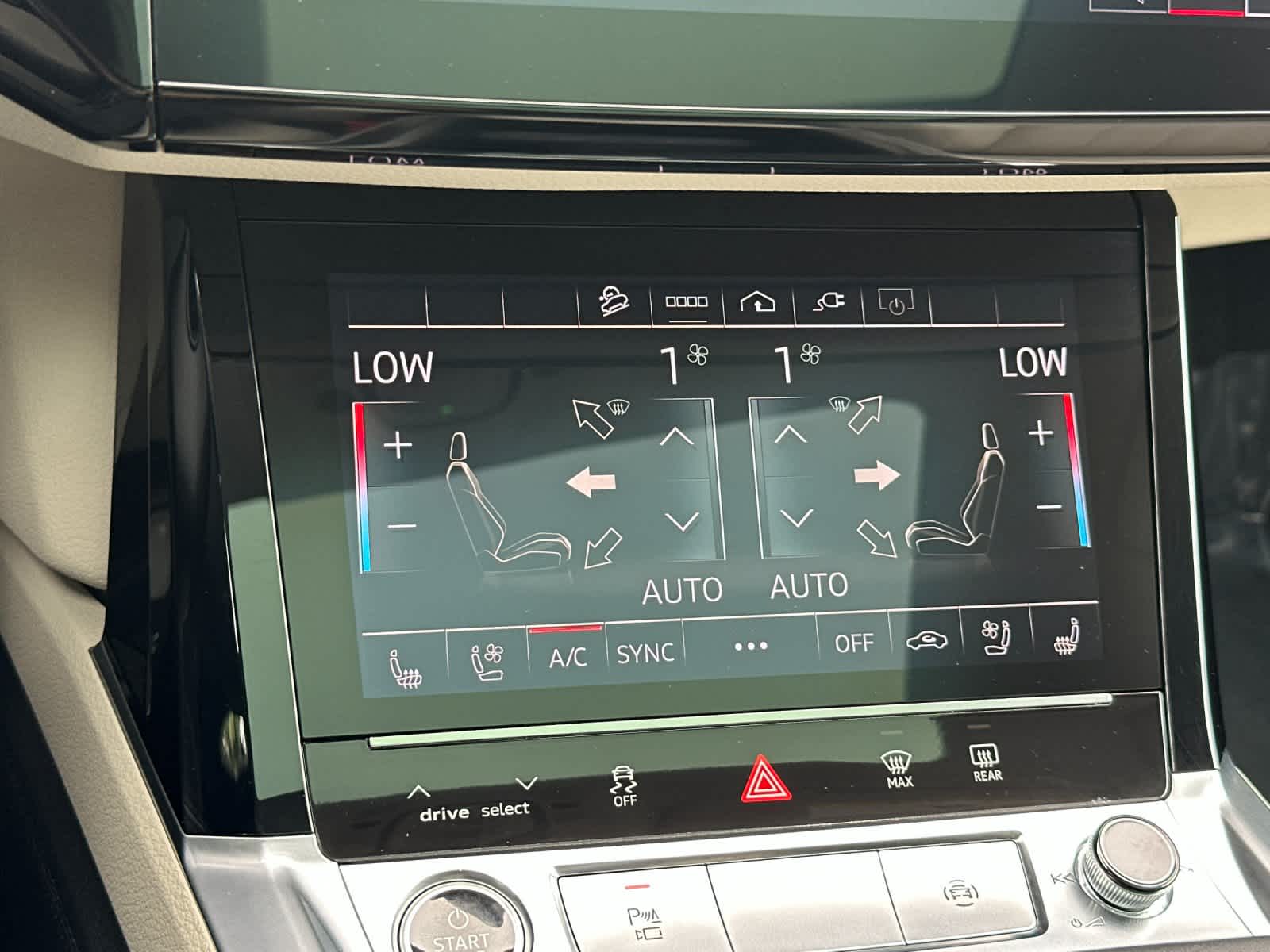 Thumbnail: 2024 Audi Q8 e-tron - 21