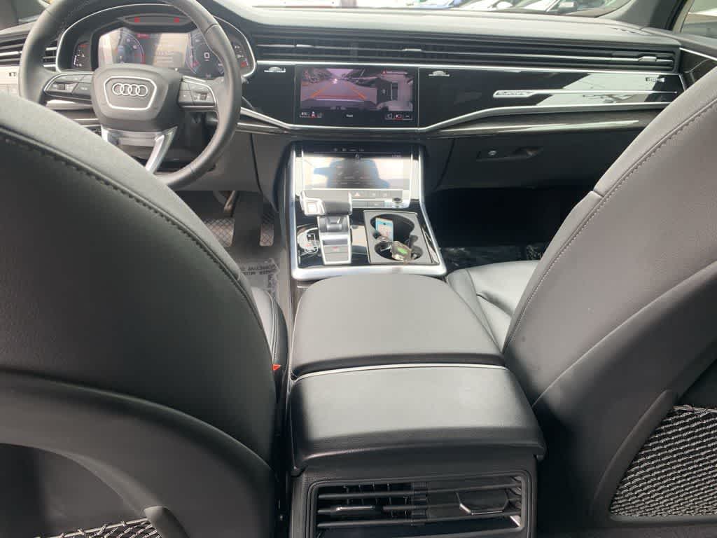 Thumbnail: 2025 Audi Q7 - 21