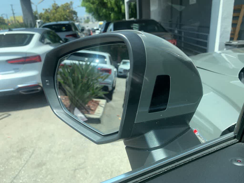 Thumbnail: 2022 Audi Q3 - 30