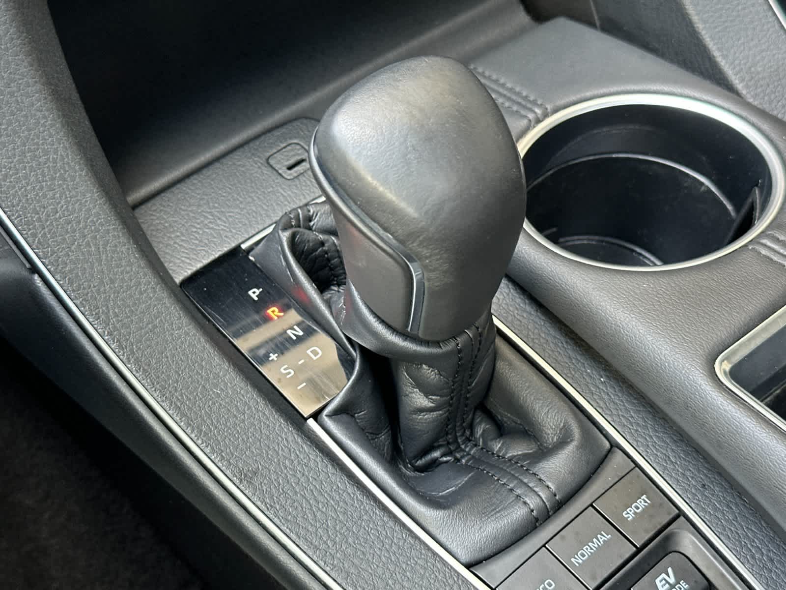 Thumbnail: 2019 Toyota Avalon - 19