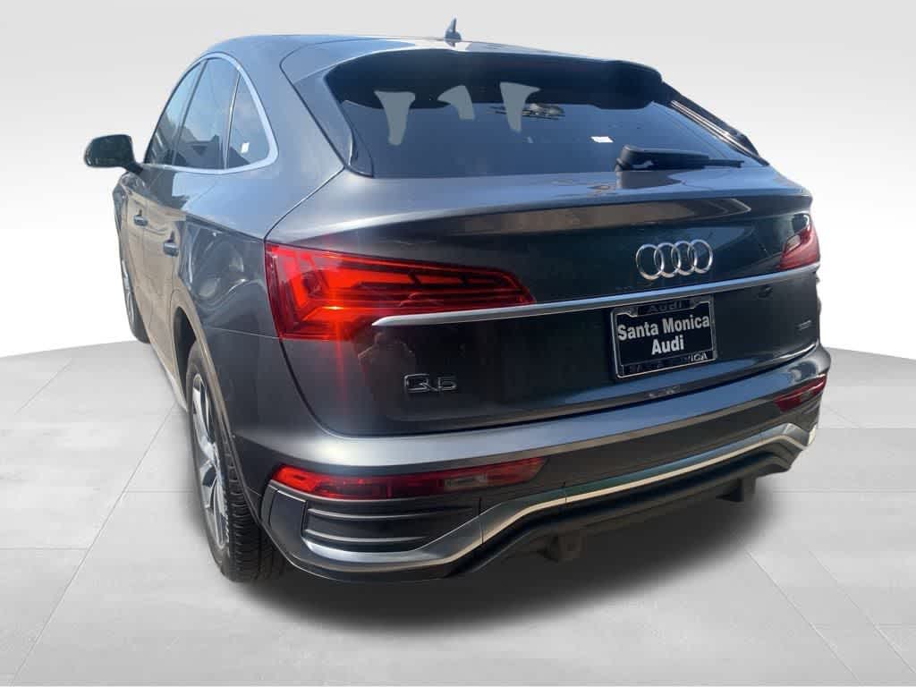 Thumbnail: 2022 Audi Q5 - 3