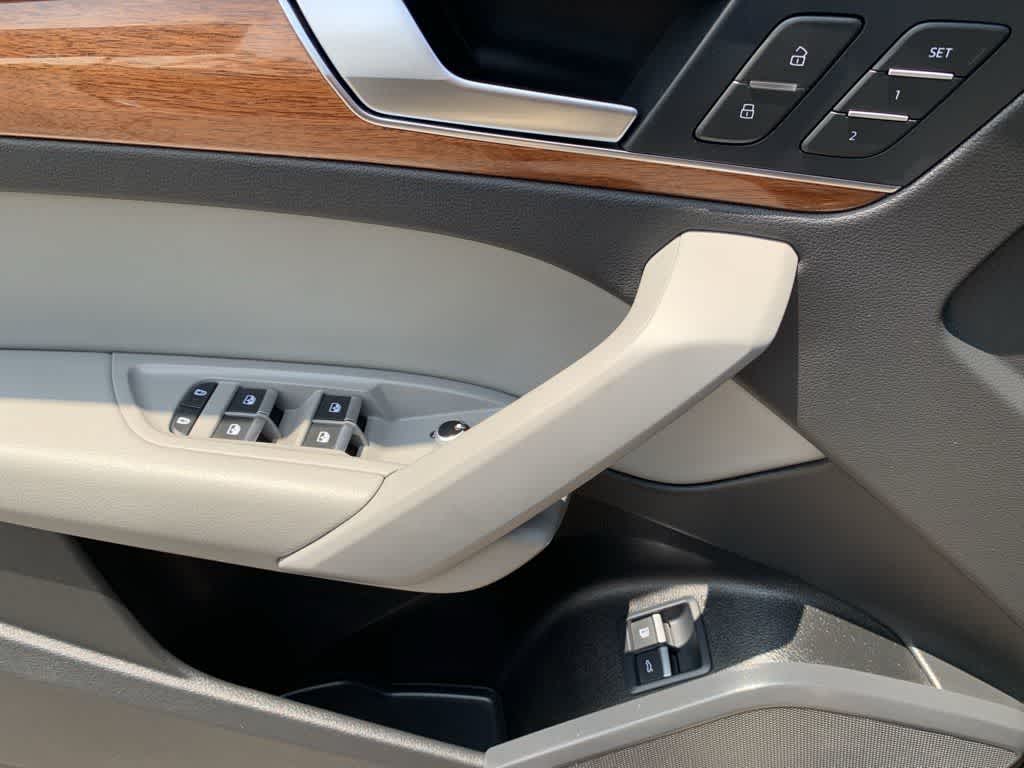 Thumbnail: 2022 Audi Q5 - 16