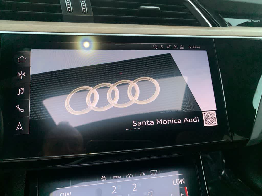 Thumbnail: 2024 Audi Q8 e-tron - 14