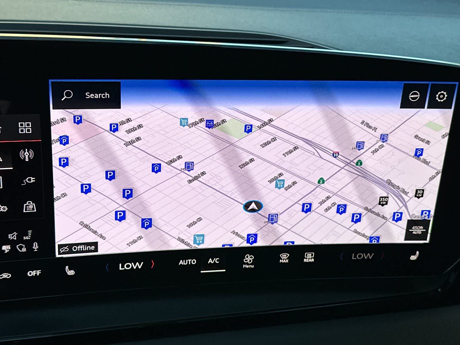 Thumbnail: 2025 Audi Q6 e-tron - 20