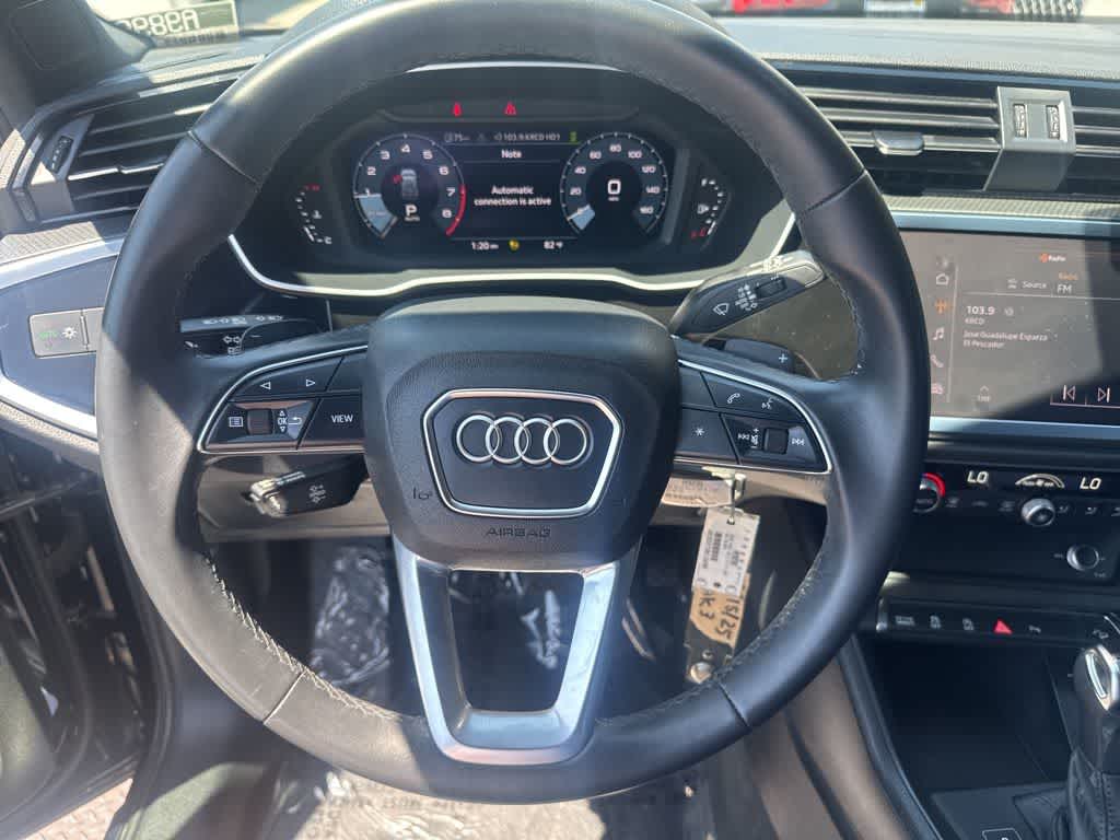 Thumbnail: 2022 Audi Q3 - 11