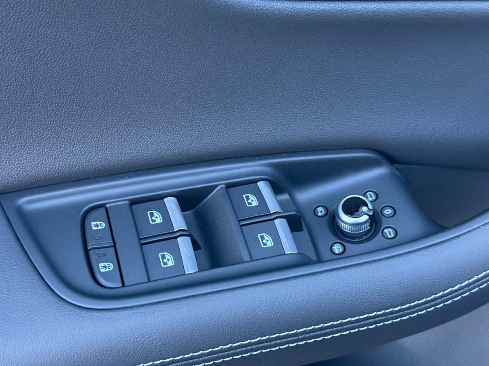 Thumbnail: 2026 Audi Q7 - 13