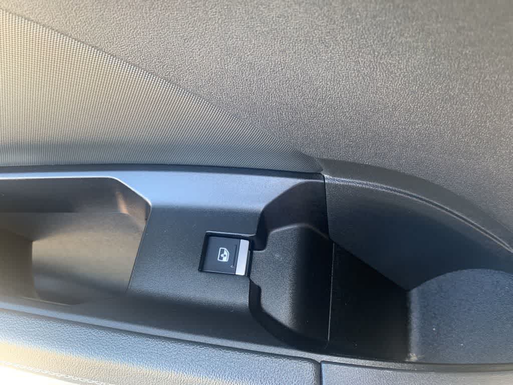 Thumbnail: 2023 Audi Q4 e-tron - 31