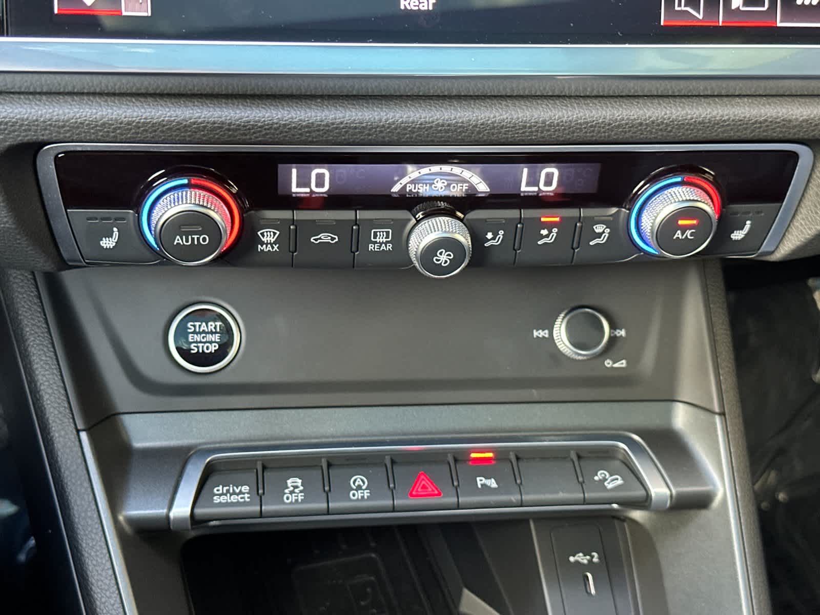 Thumbnail: 2023 Audi Q3 - 20