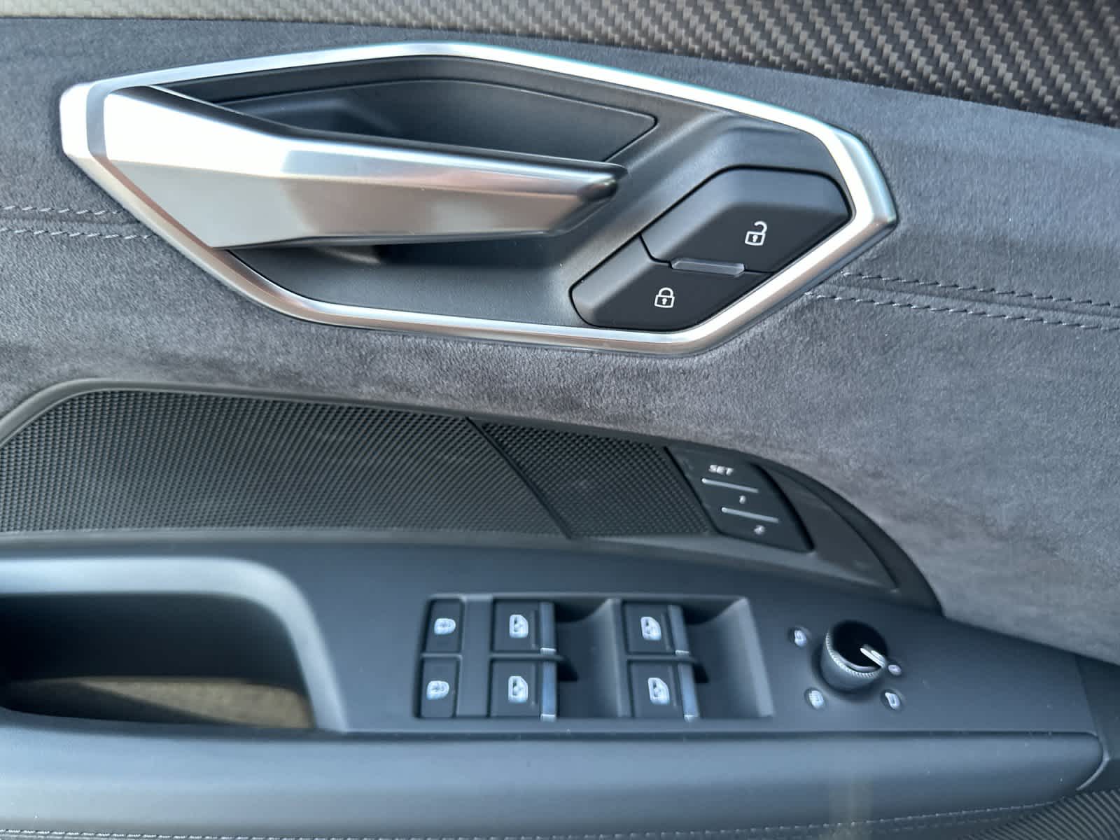 Thumbnail: 2026 Audi e-tron GT - 12