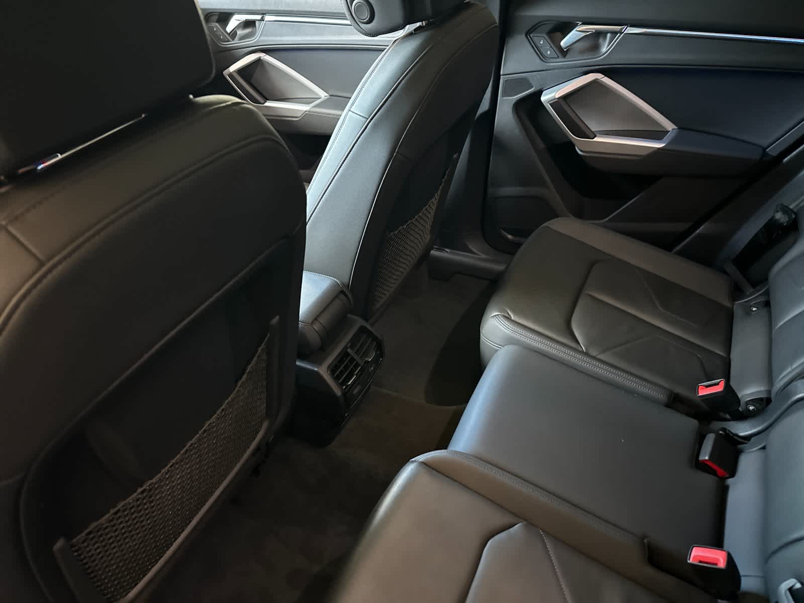 Thumbnail: 2023 Audi Q3 - 4