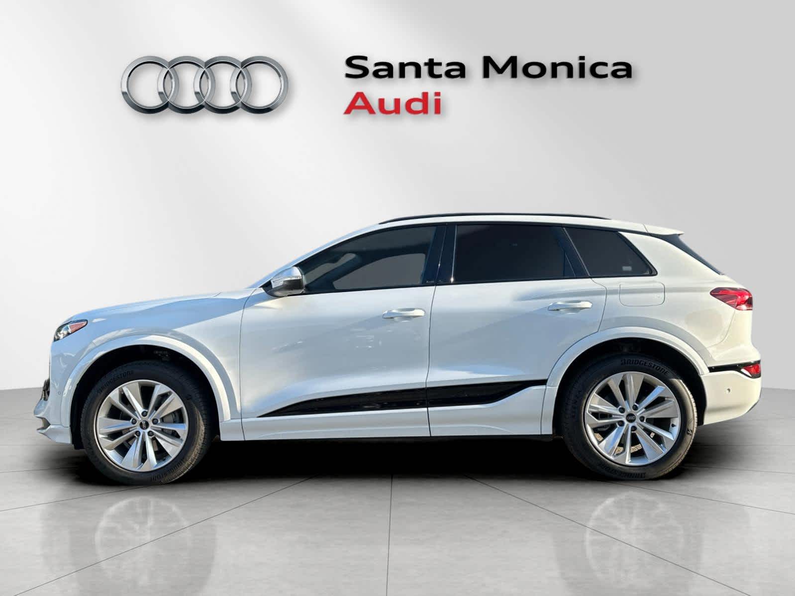 Thumbnail: 2025 Audi Q6 e-tron - 5