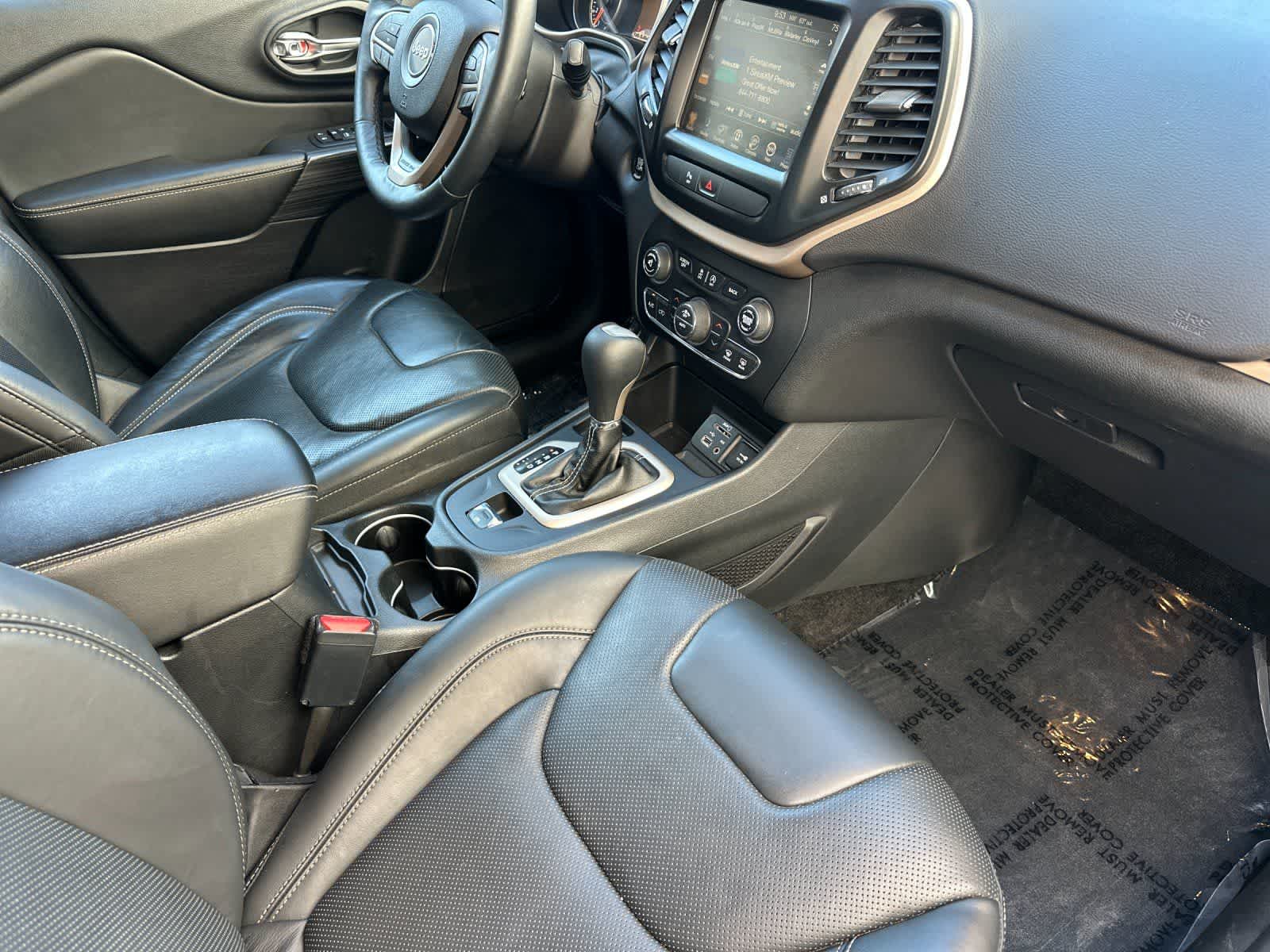 Thumbnail: 2016 Jeep Cherokee - 16