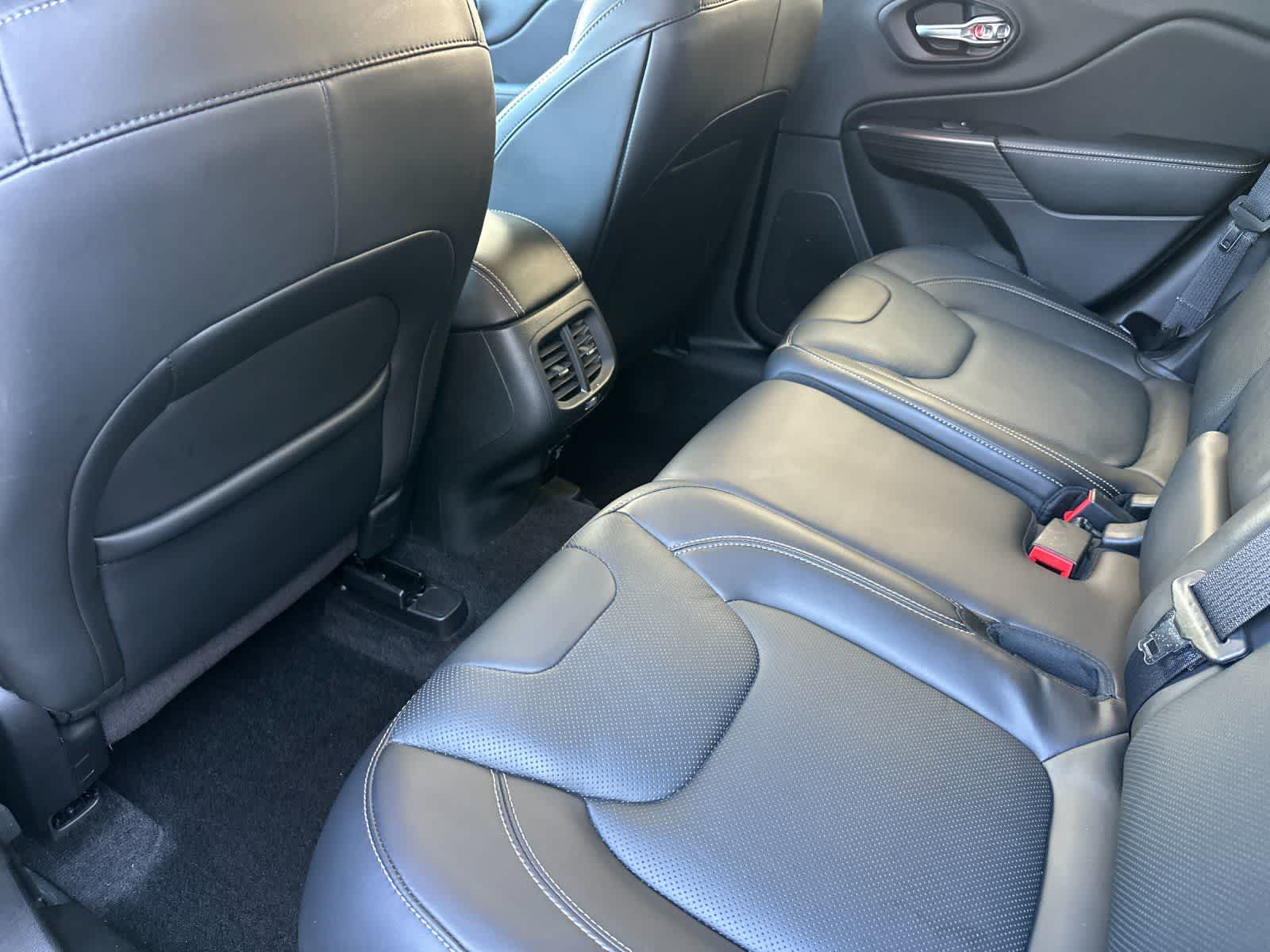 Thumbnail: 2016 Jeep Cherokee - 4