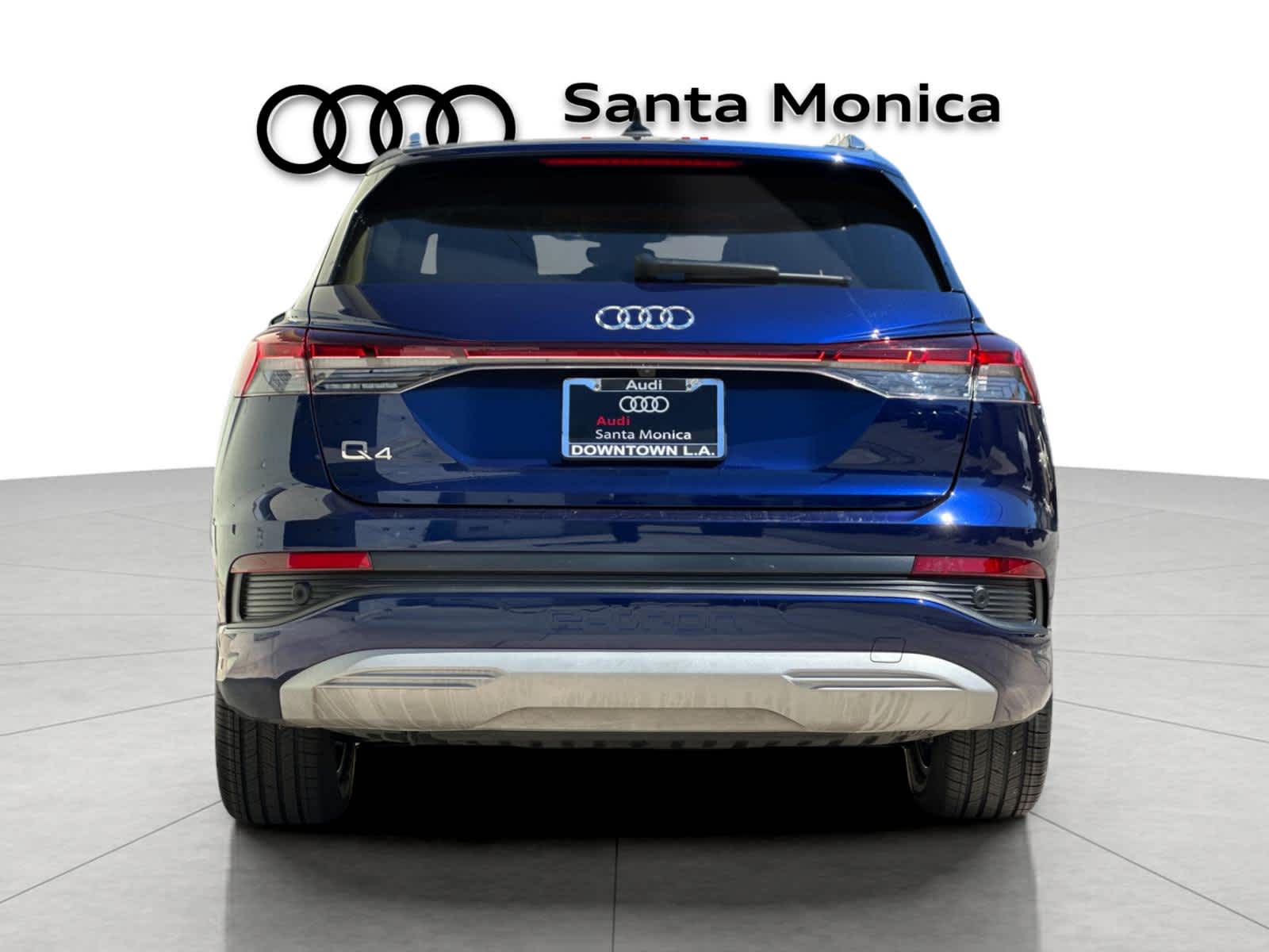 Thumbnail: 2023 Audi Q4 e-tron - 7